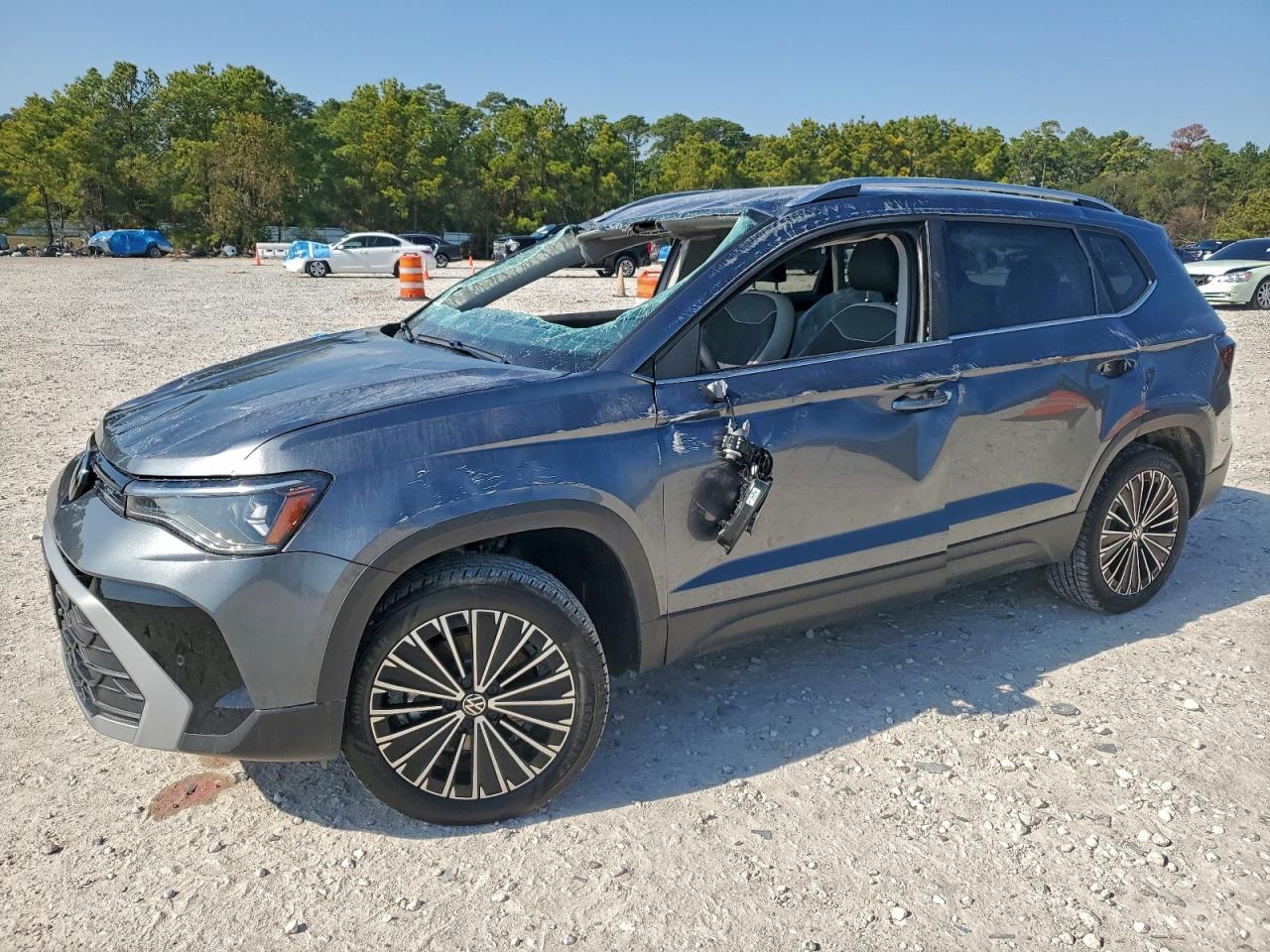 2025 VOLKSWAGEN TAOS