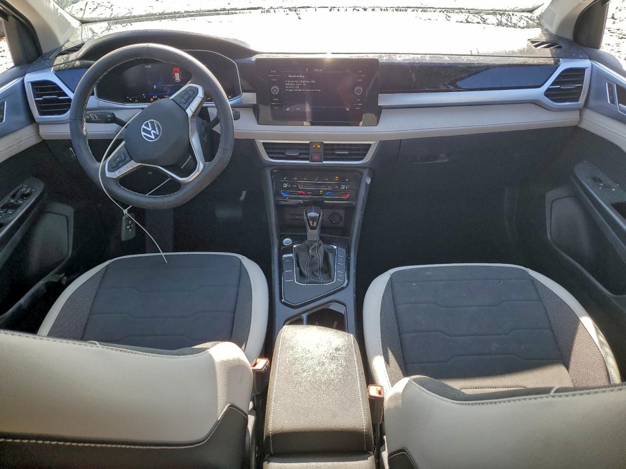 2025 VOLKSWAGEN TAOS SE photo 22