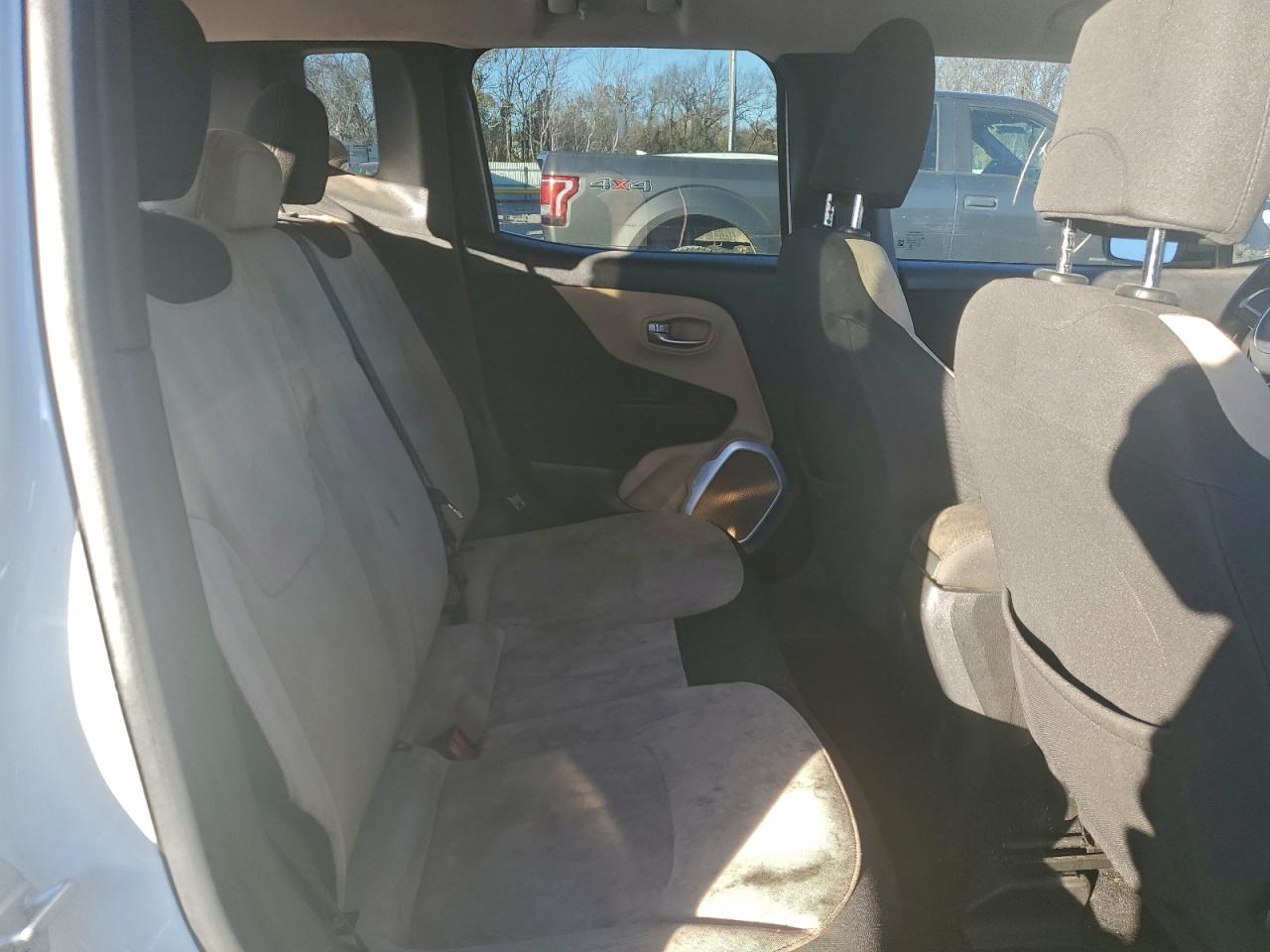 2015 JEEP RENEGADE LATITUDE photo 21
