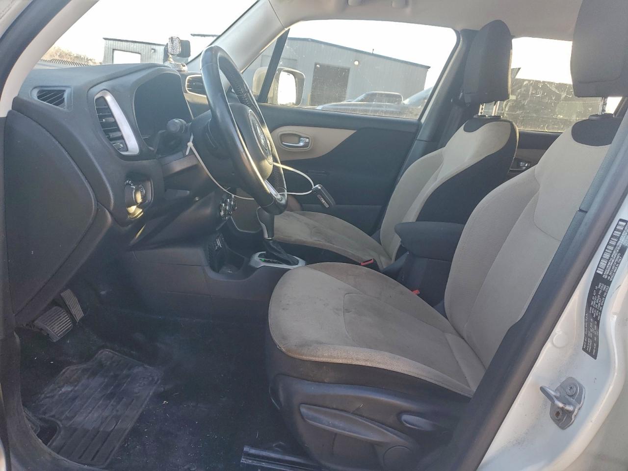 2015 JEEP RENEGADE LATITUDE photo 13