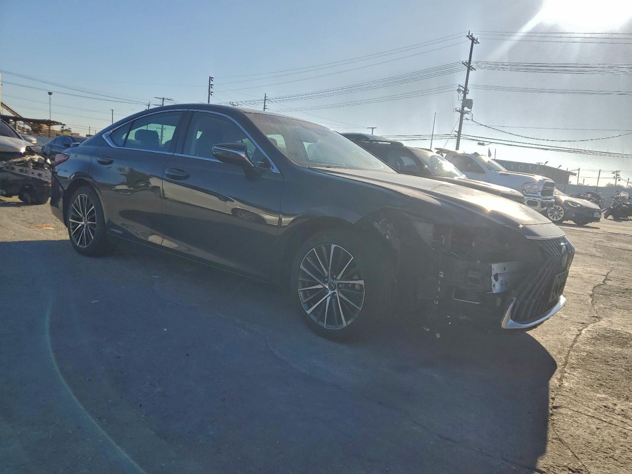 2022 LEXUS ES 300H BASE photo 4