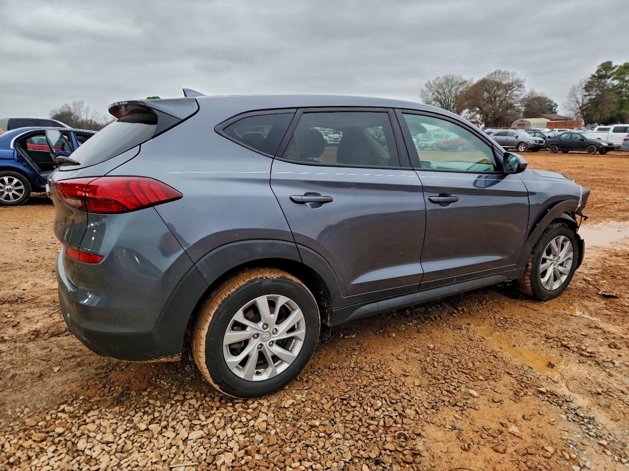 2019 HYUNDAI TUCSON SE photo 3
