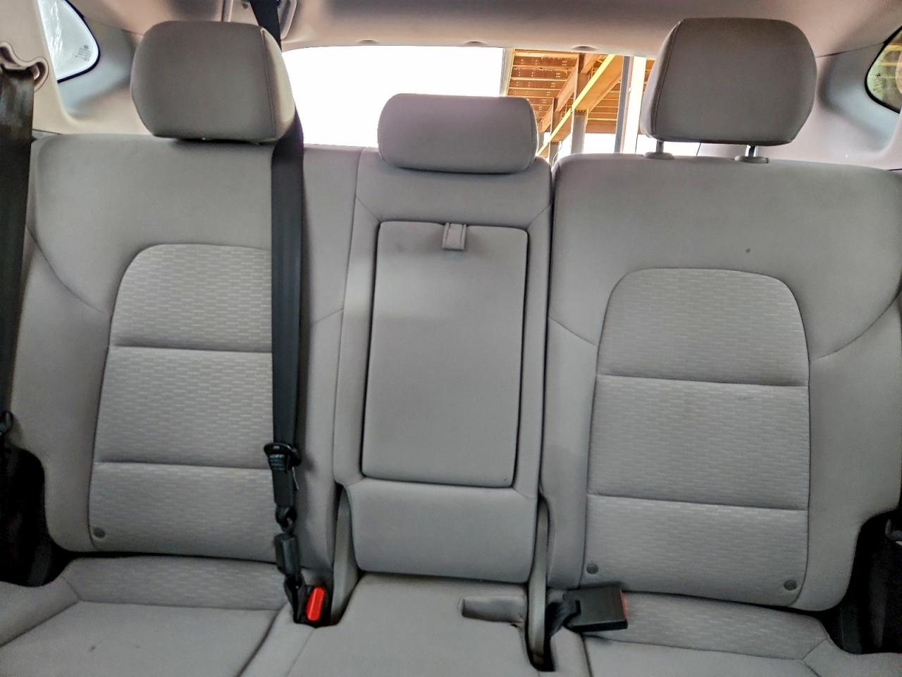 2019 HYUNDAI TUCSON SE photo 10