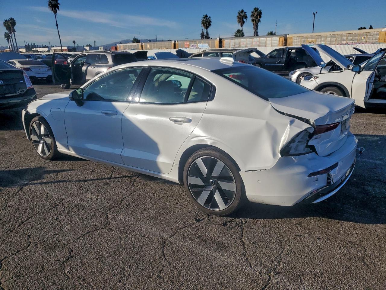 2024 VOLVO S60 PLUS photo 2