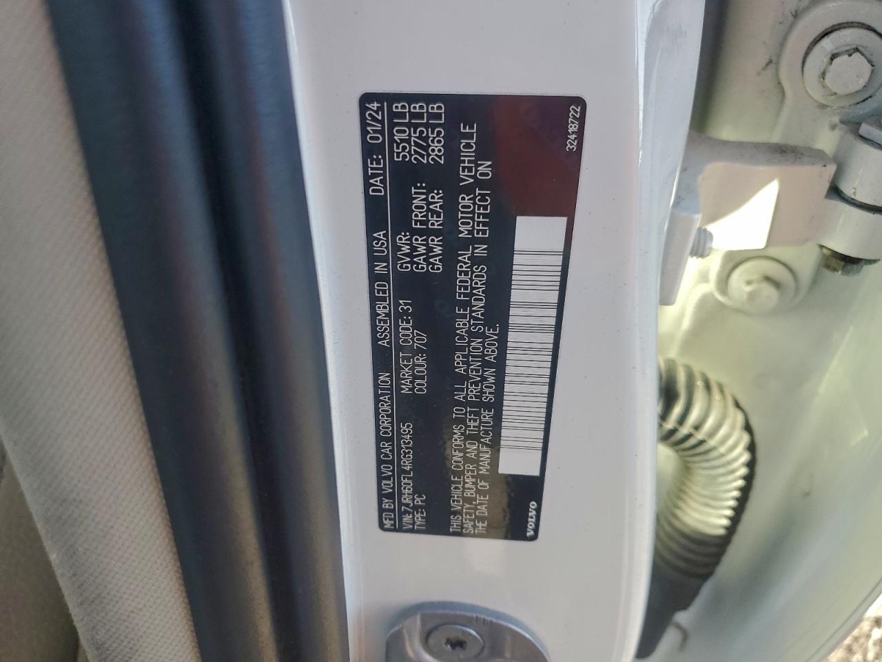 2024 VOLVO S60 PLUS photo 12