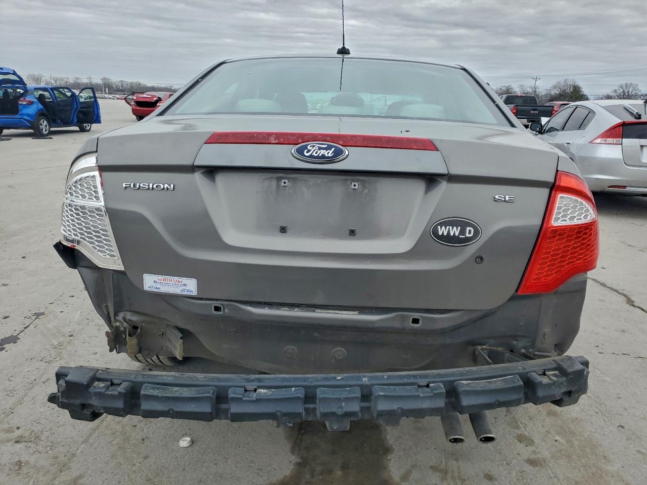 2010 FORD FUSION SE photo 11