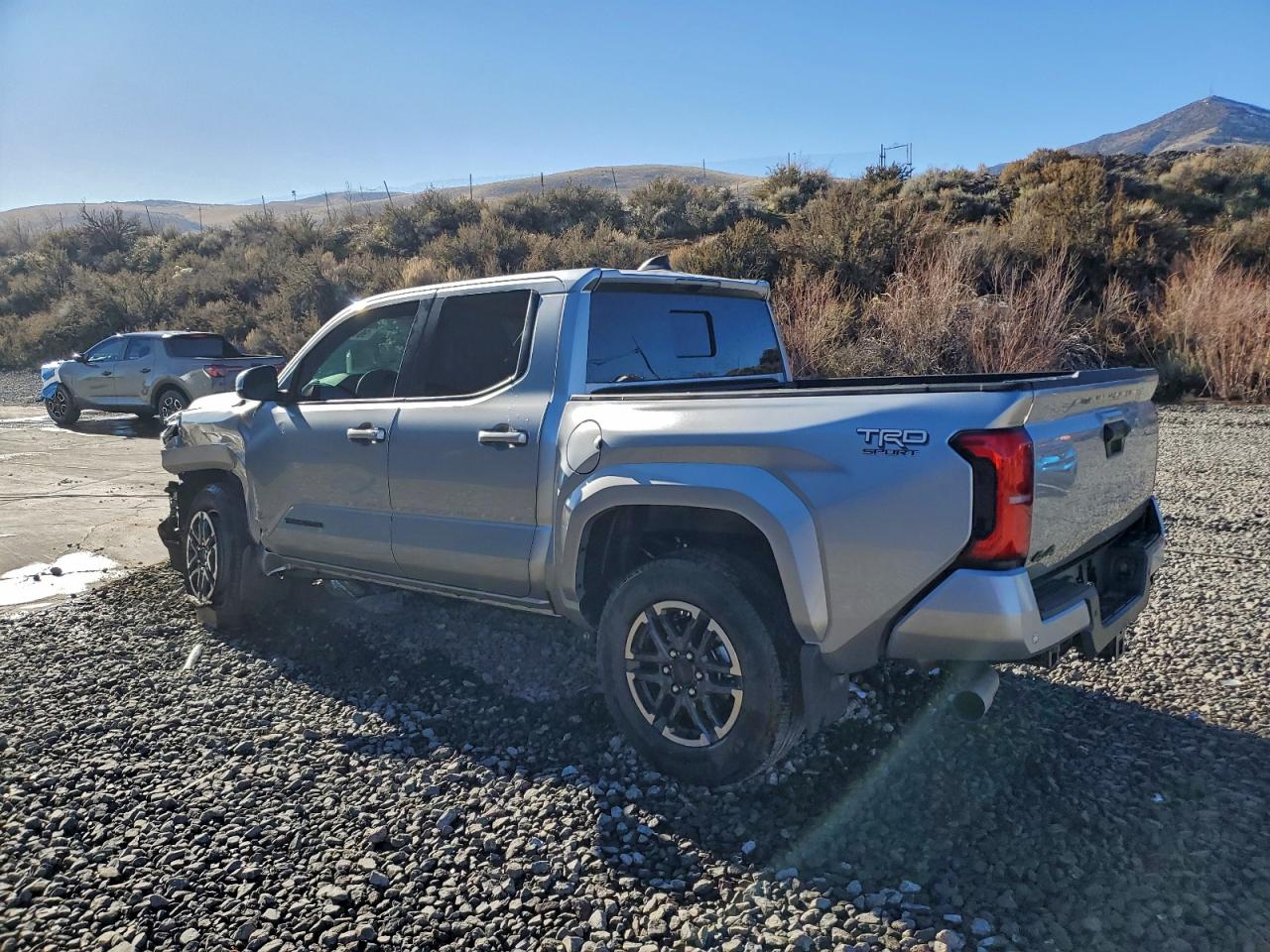 2025 TOYOTA TACOMA DOUBLE CAB photo 2
