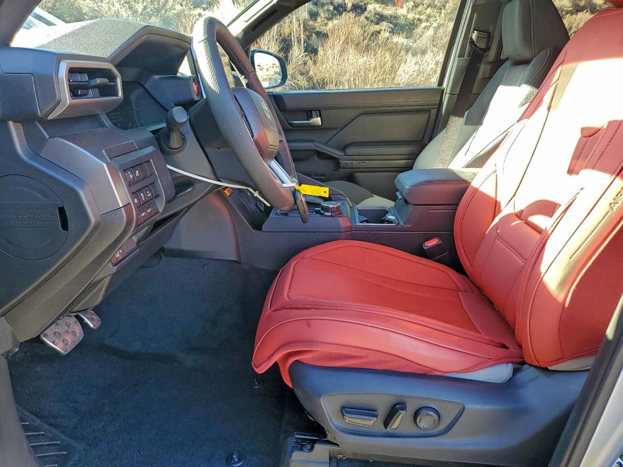 2025 TOYOTA TACOMA DOUBLE CAB photo 7