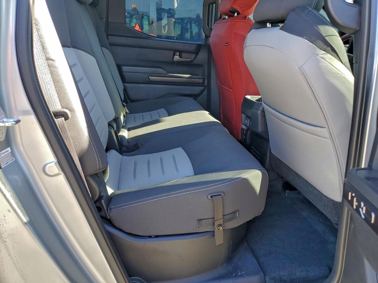 2025 TOYOTA TACOMA DOUBLE CAB photo 10