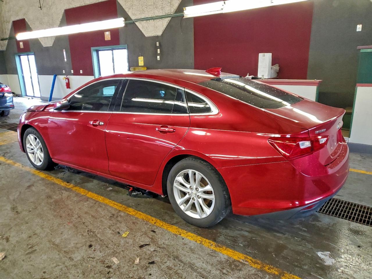 2016 CHEVROLET MALIBU LT photo 2