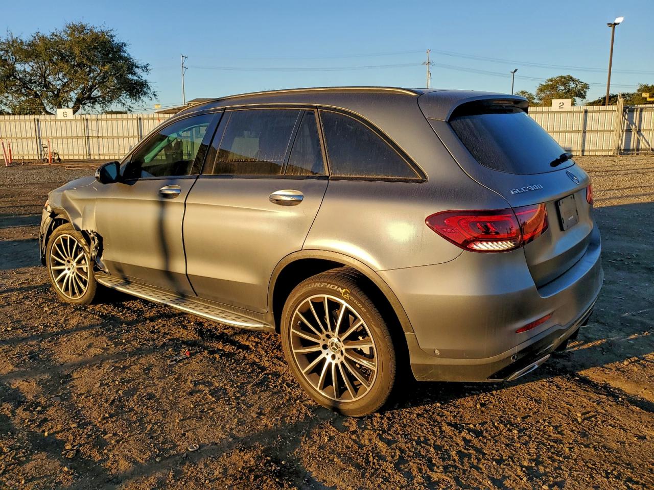 2022 MERCEDES-BENZ GLC 300 photo 3