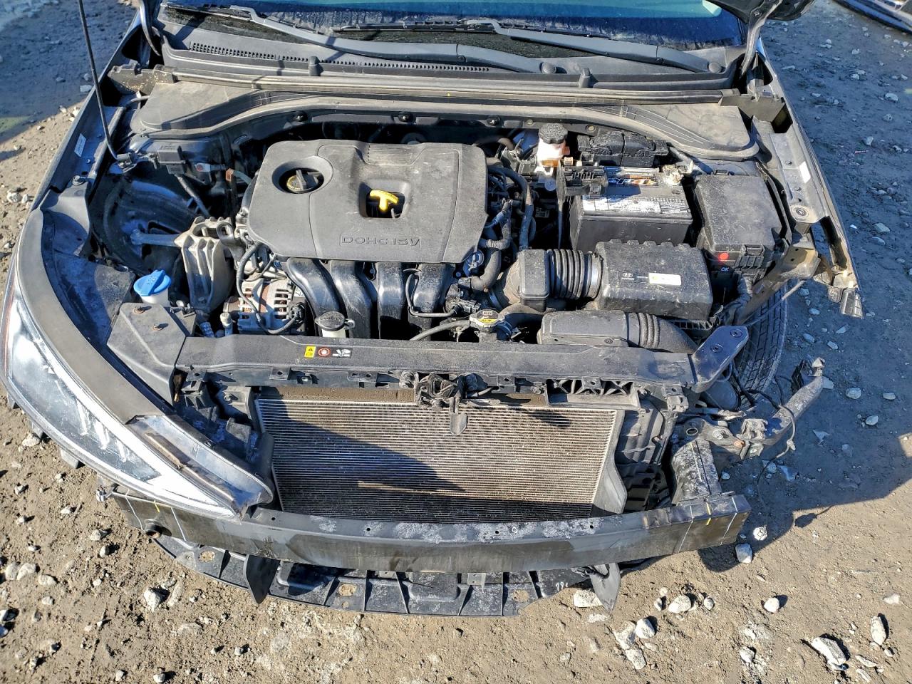 2019 HYUNDAI ELANTRA SE photo 21