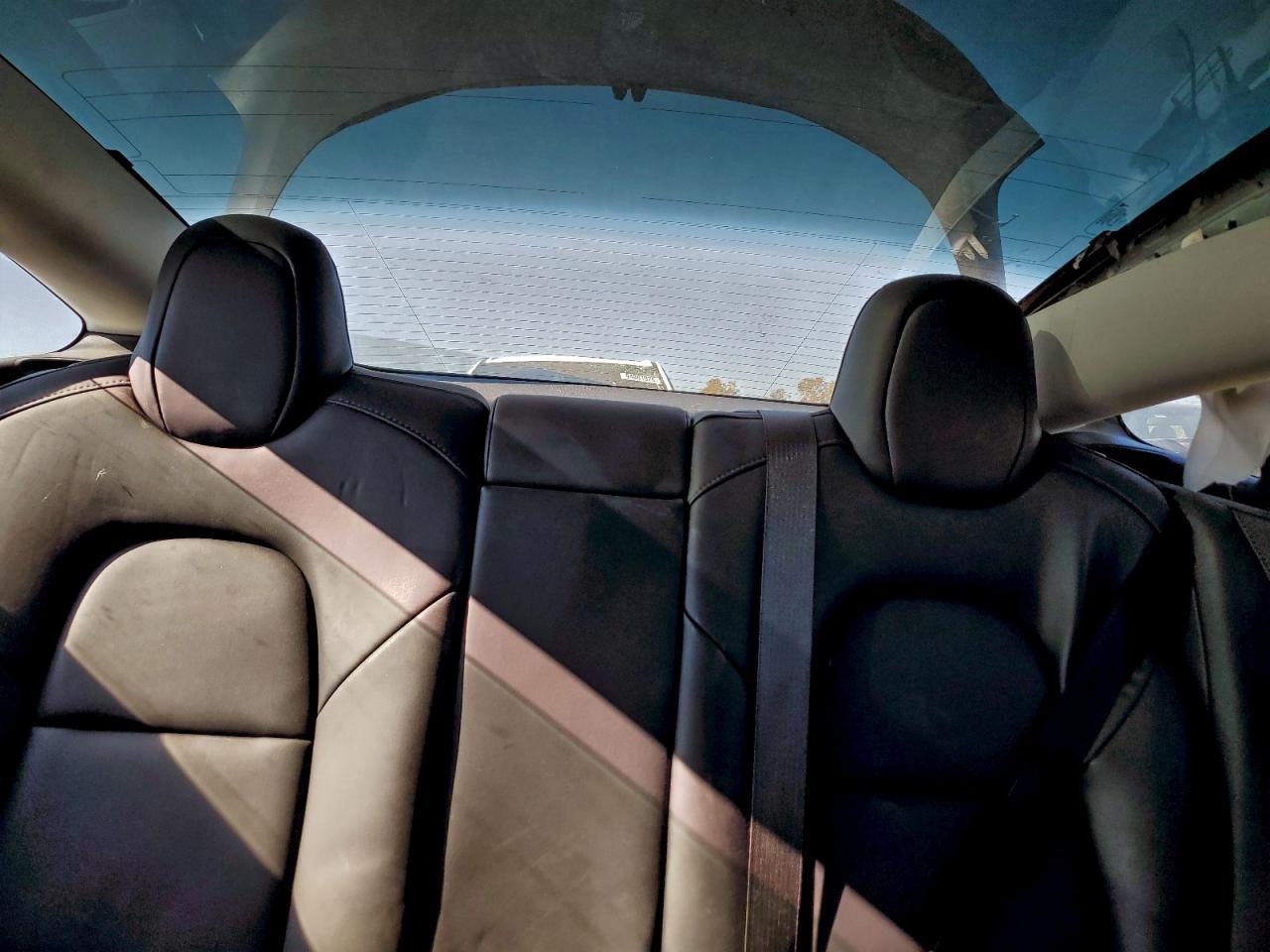 2023 TESLA MODEL 3 photo 28