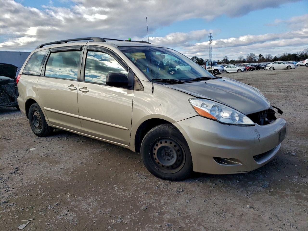 2009 TOYOTA SIENNA CE photo 7