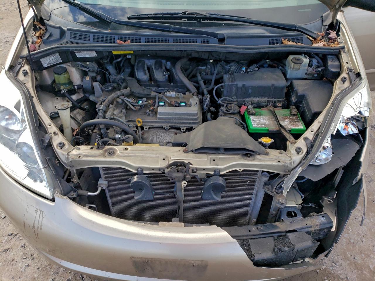 2009 TOYOTA SIENNA CE photo 23
