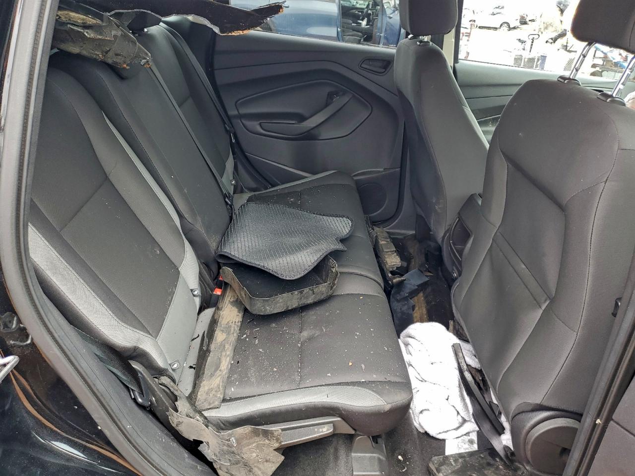 2016 FORD ESCAPE S photo 11
