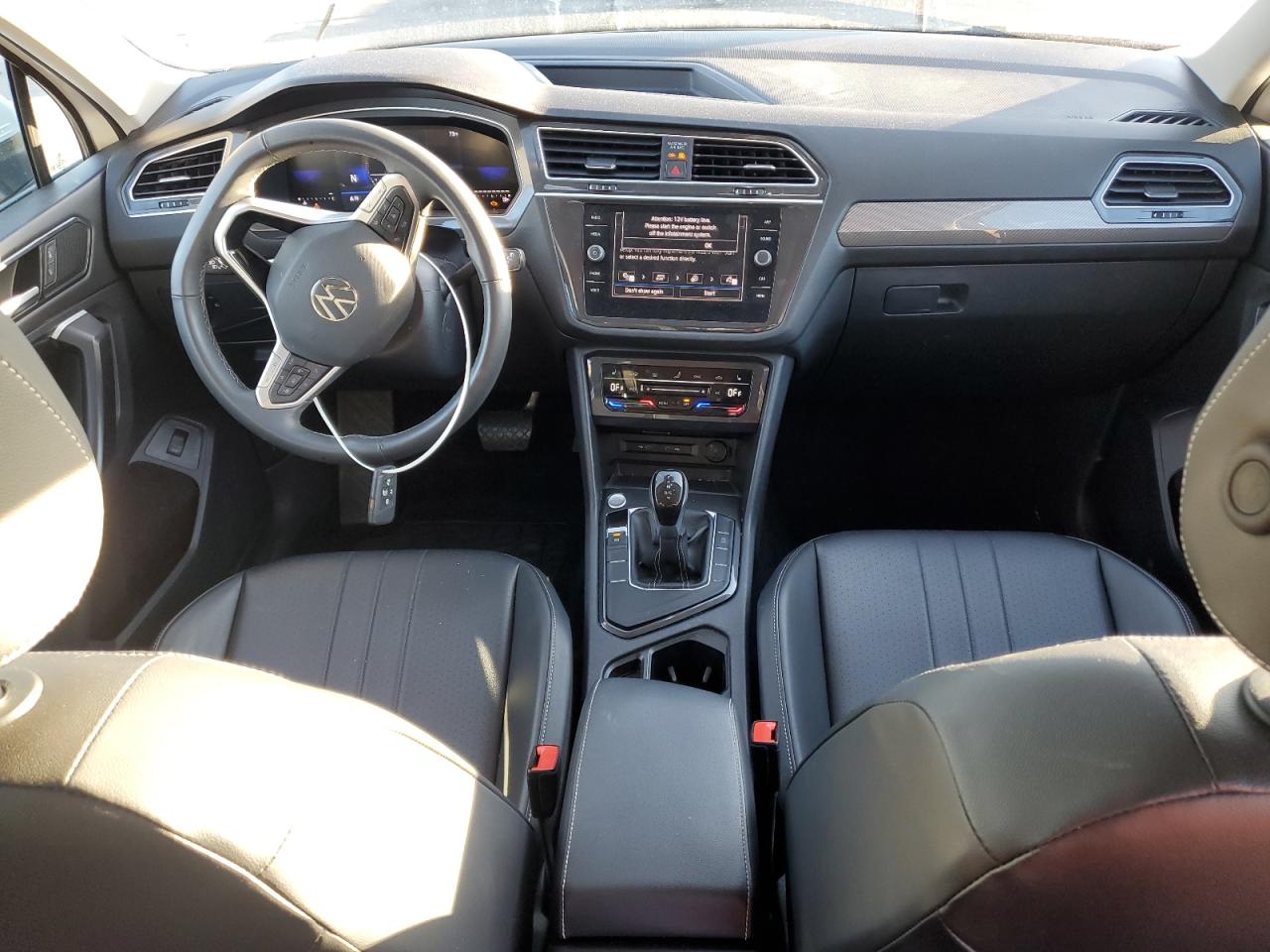 2024 VOLKSWAGEN TIGUAN SE photo 8