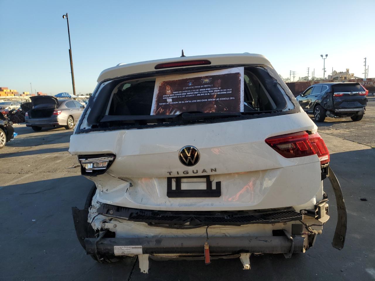 2024 VOLKSWAGEN TIGUAN SE photo 6