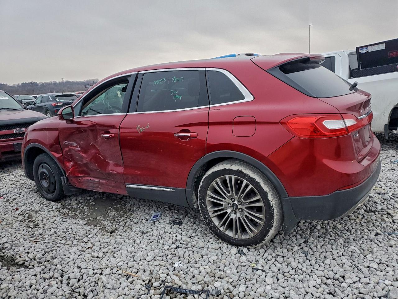 2017 LINCOLN TOWNHOUSE MKX photo 3