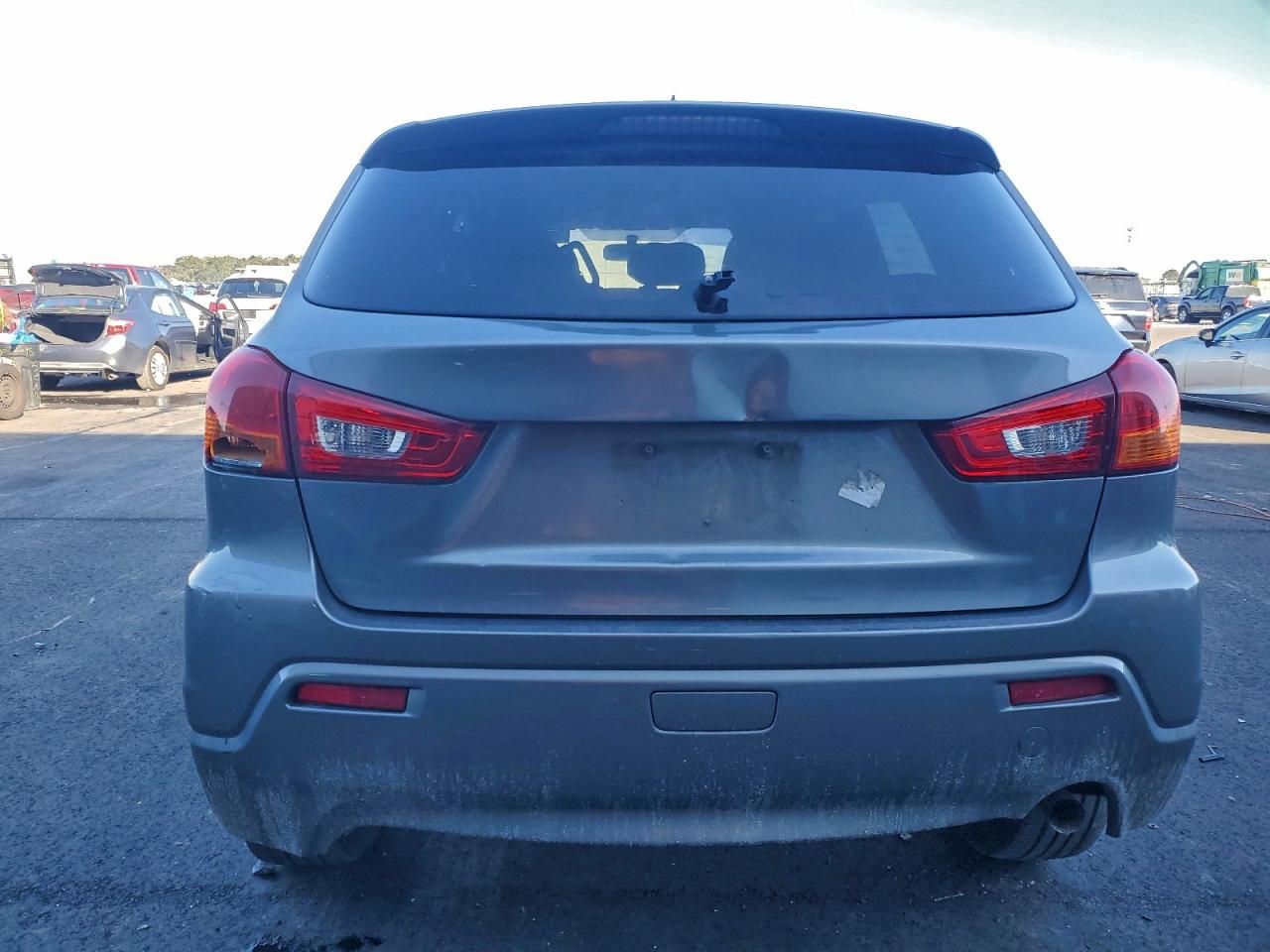 2011 MITSUBISHI OUTLANDER SPORT ES photo 16