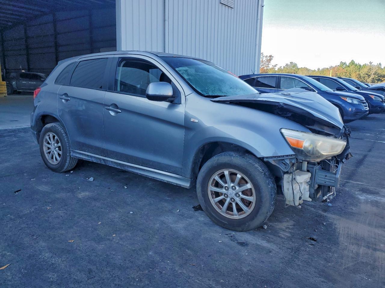 2011 MITSUBISHI OUTLANDER SPORT ES photo 10