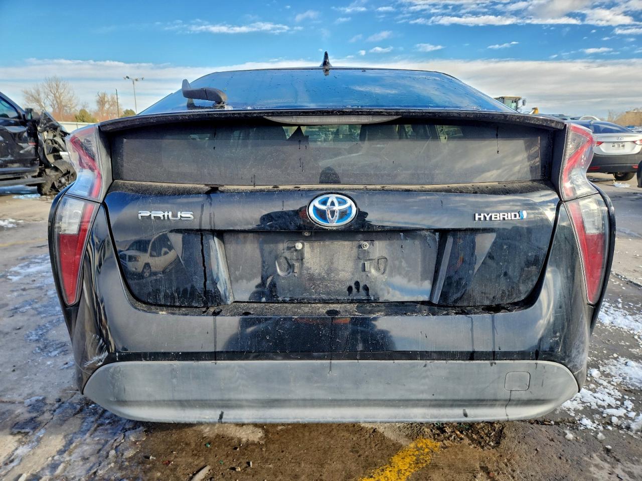 2016 TOYOTA PRIUS photo 6