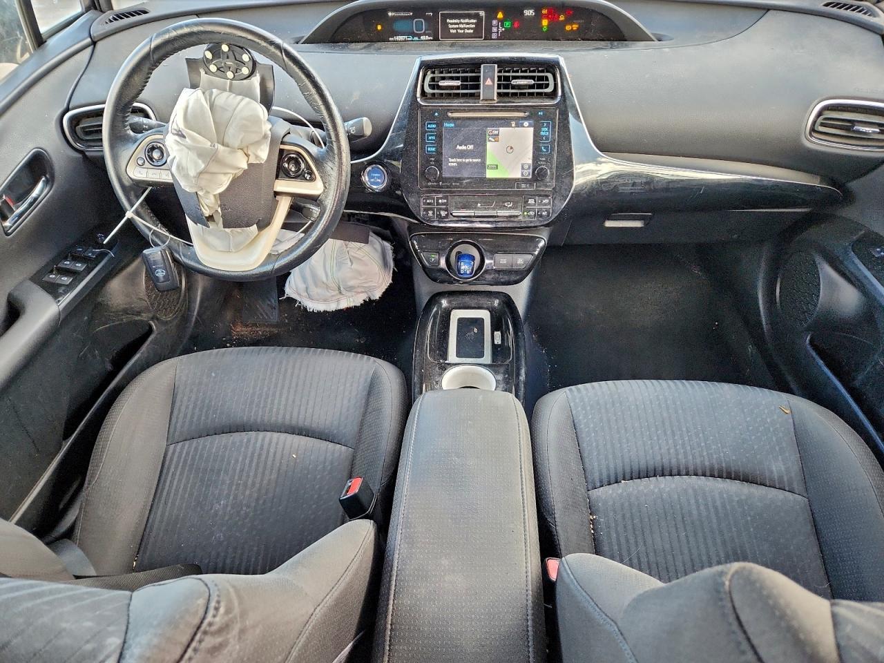 2016 TOYOTA PRIUS photo 8