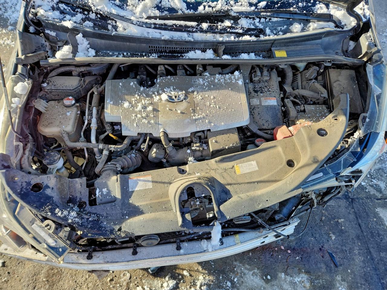 2016 TOYOTA PRIUS photo 11