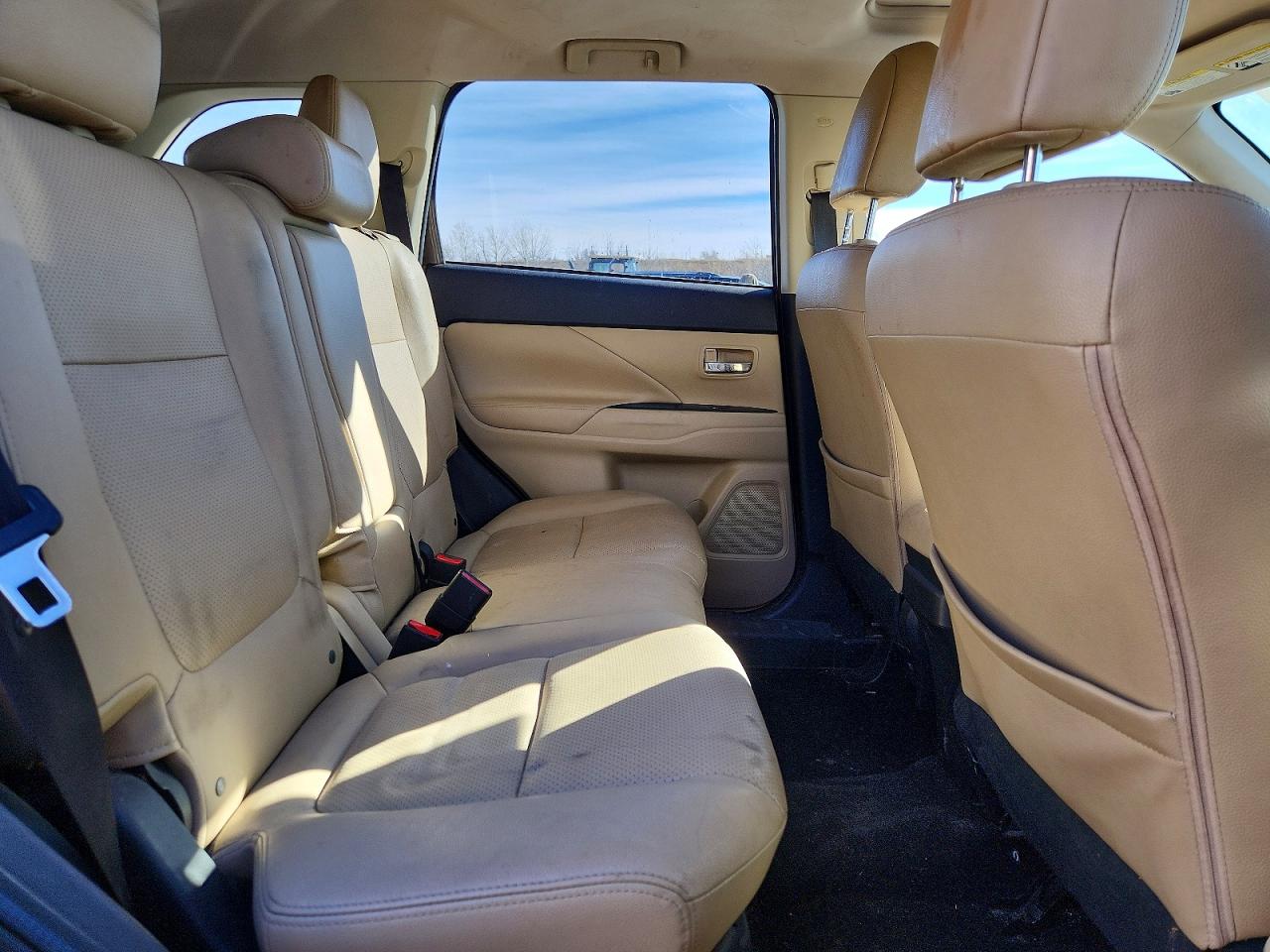 2016 MITSUBISHI OUTLANDER SE photo 31