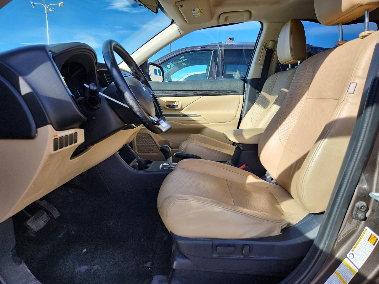 2016 MITSUBISHI OUTLANDER SE photo 19
