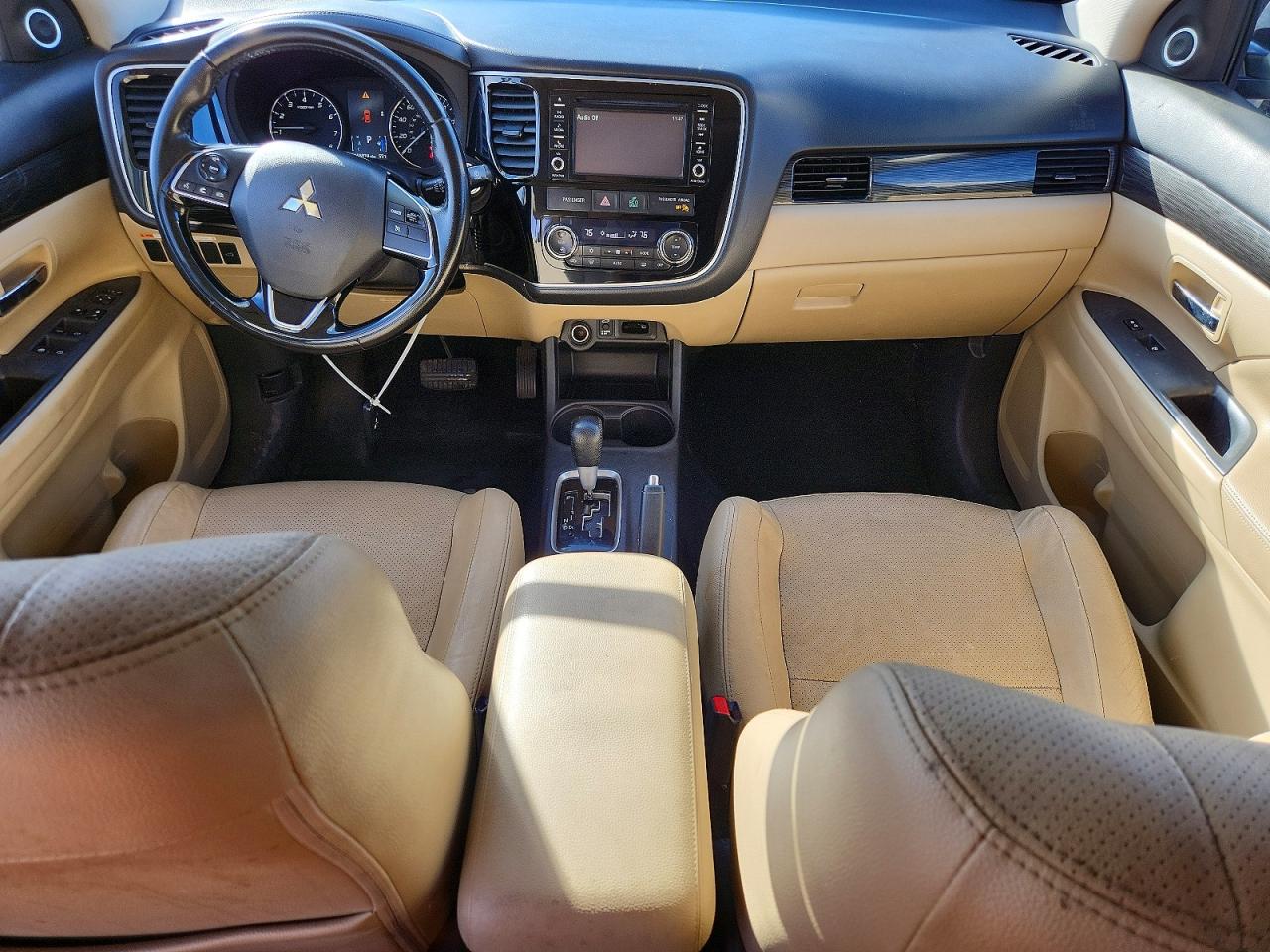 2016 MITSUBISHI OUTLANDER SE photo 22