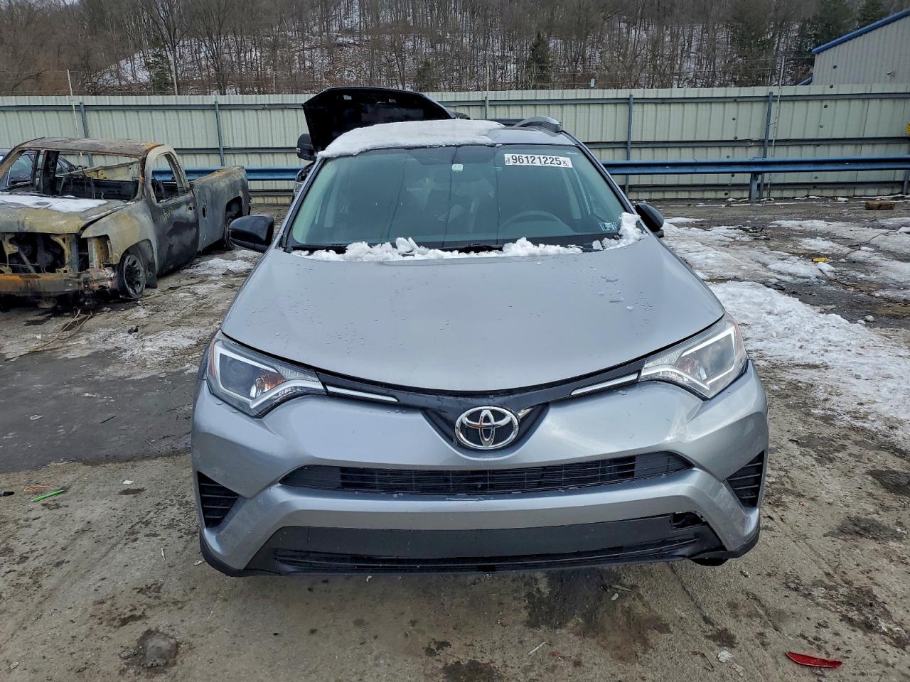2016 TOYOTA RAV4 LE photo 5