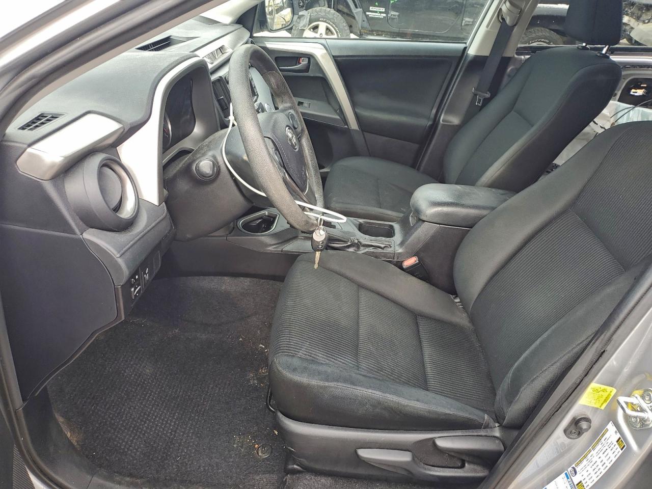 2016 TOYOTA RAV4 LE photo 7