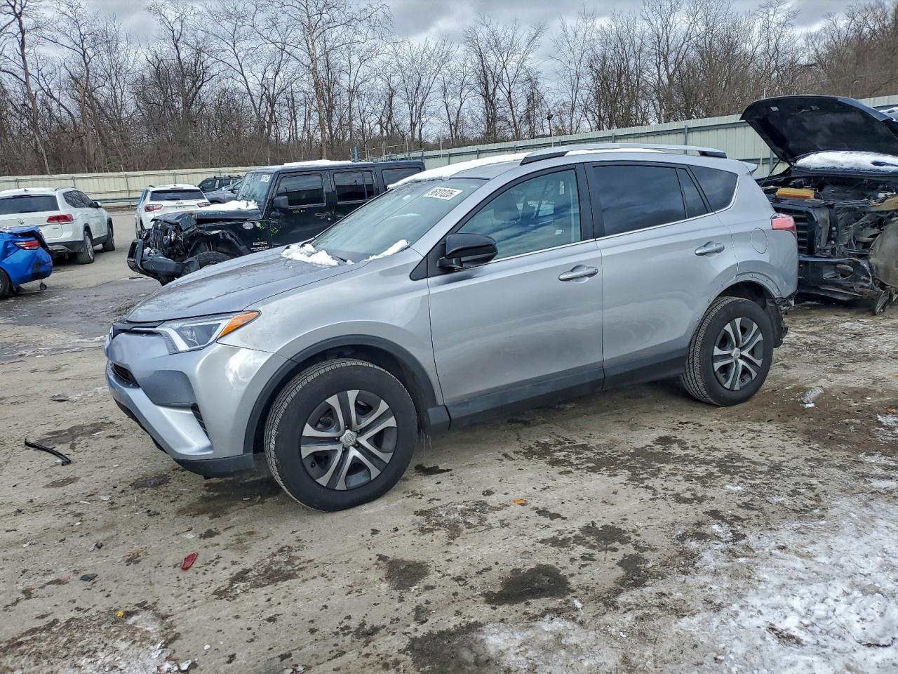 2016 TOYOTA RAV4