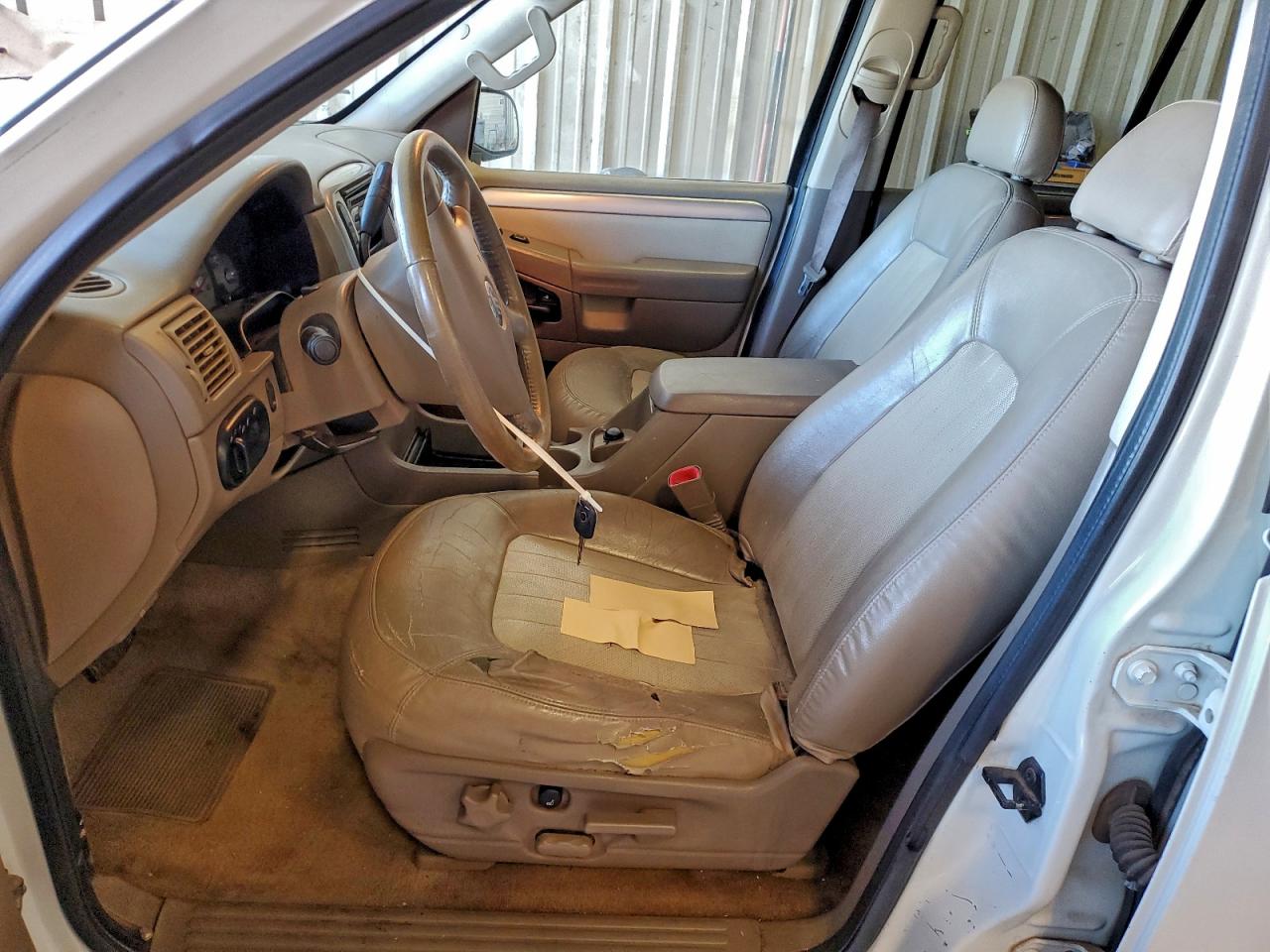 2004 MERCURY MOUNTAINEER photo 7