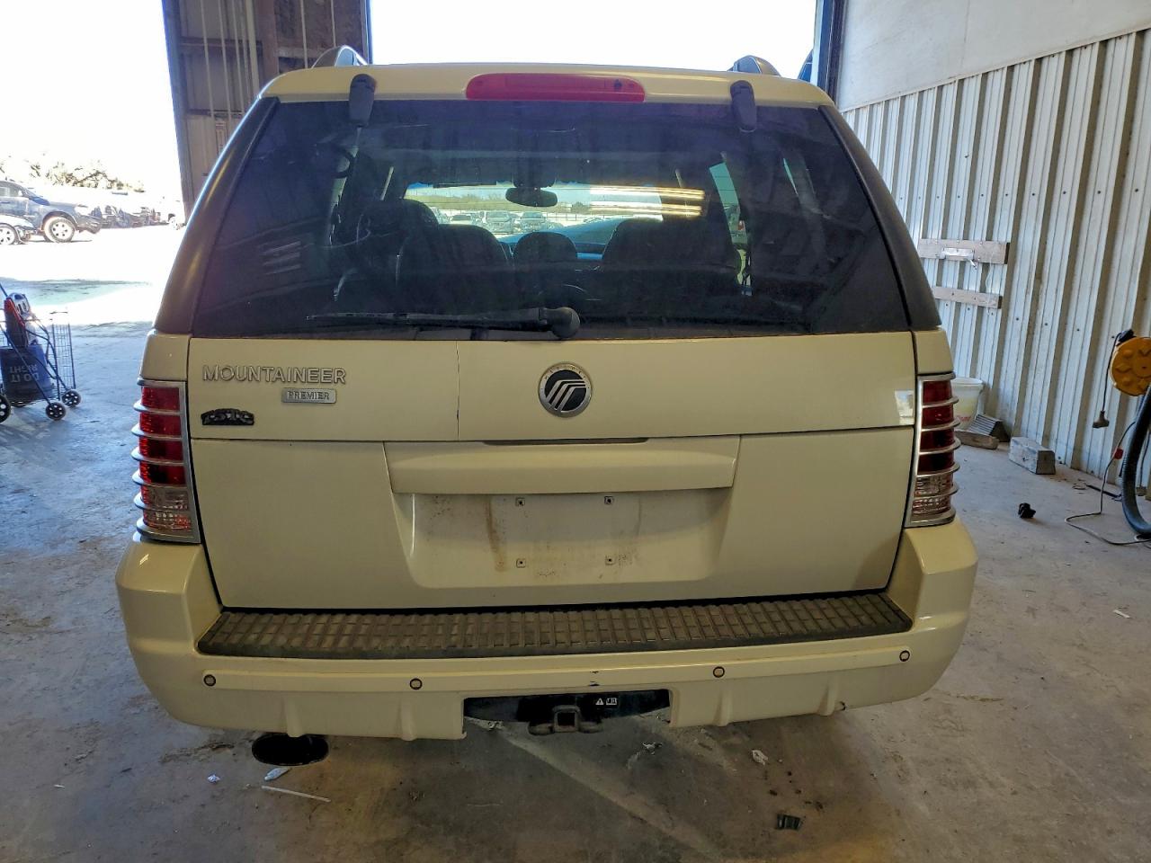 2004 MERCURY MOUNTAINEER photo 6