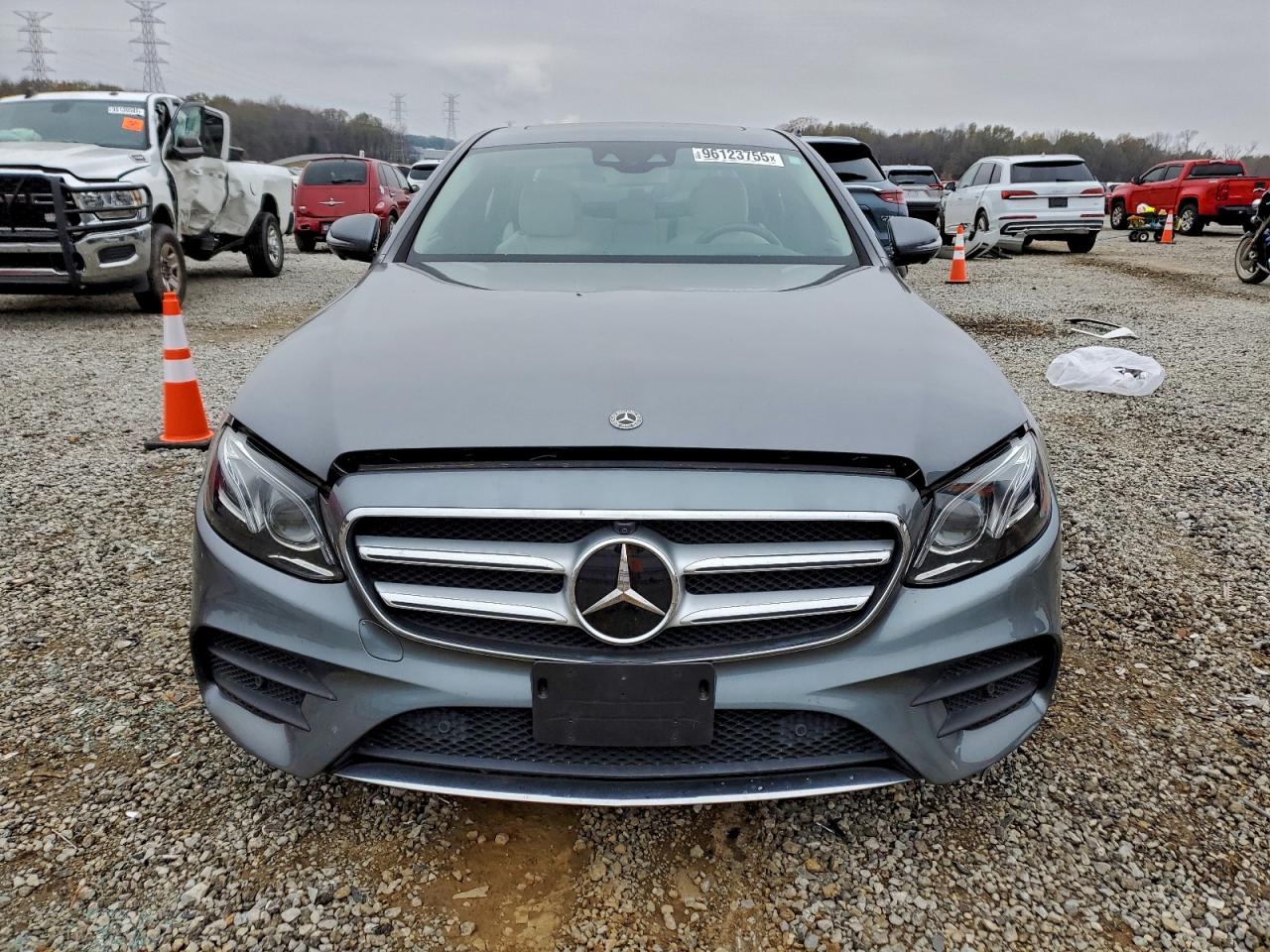 2018 MERCEDES-BENZ E 300 photo 13