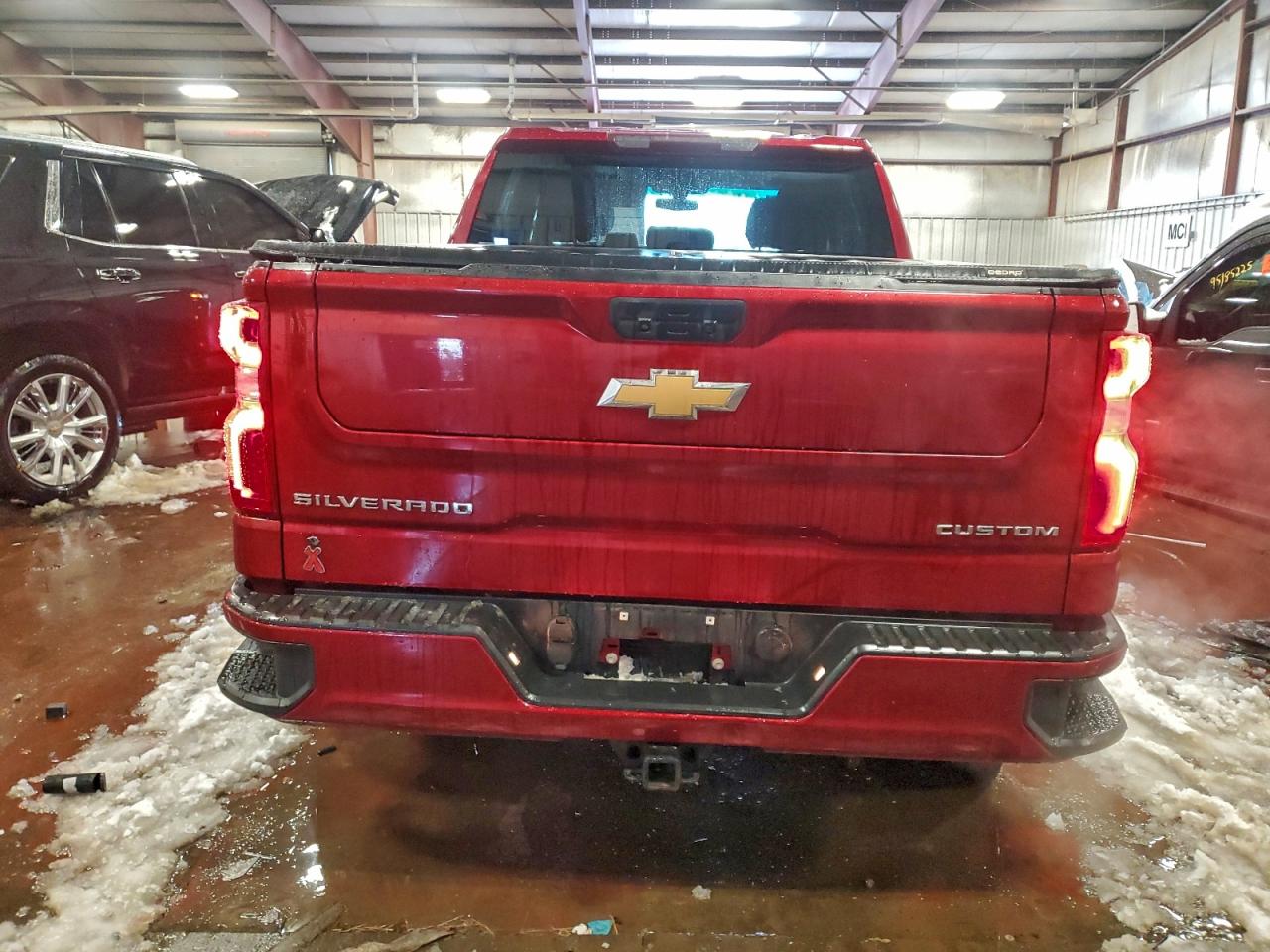 2021 CHEVROLET SILVERADO K1500 CUSTOM photo 11