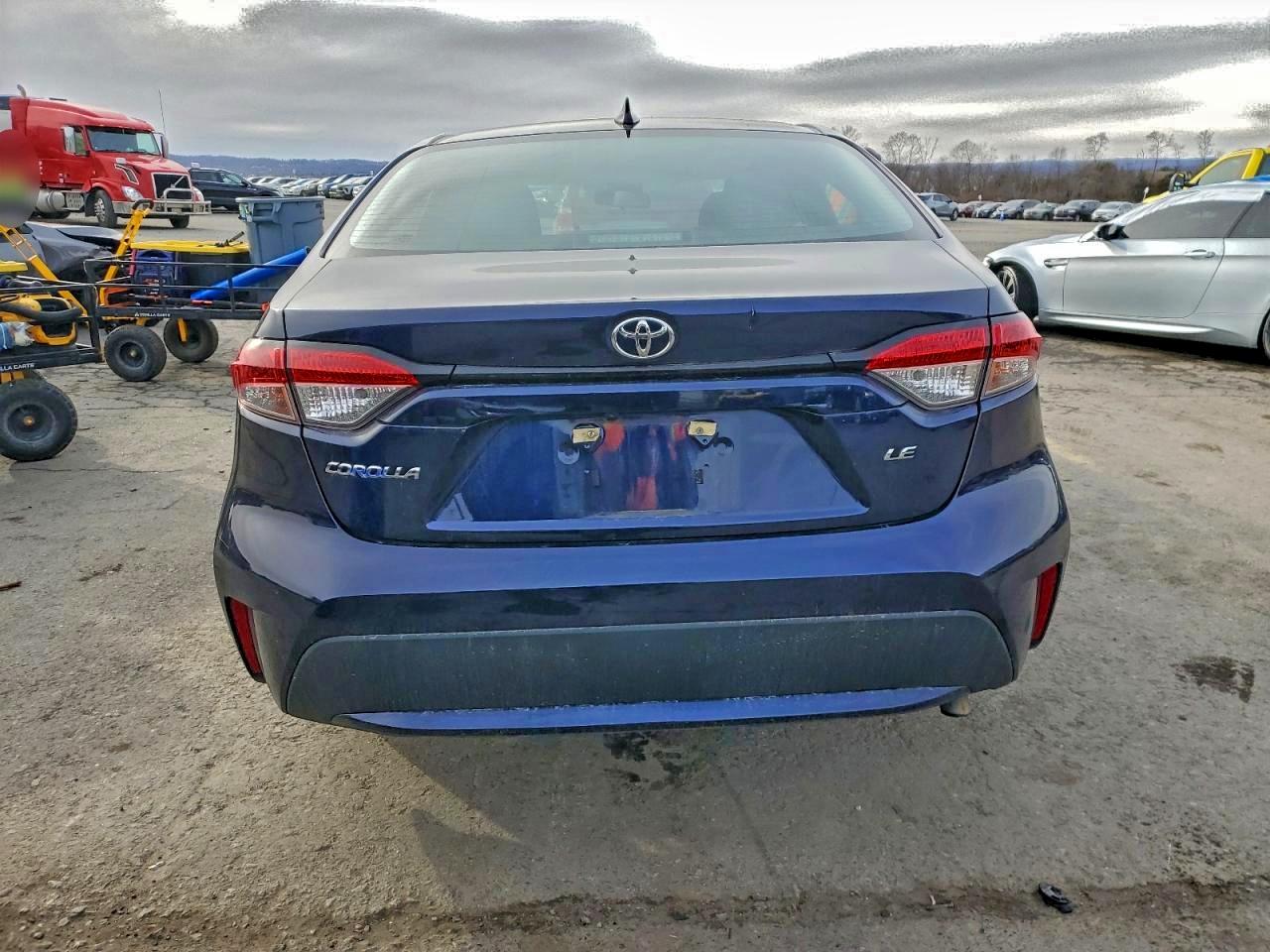 2020 TOYOTA COROLLA LE photo 6