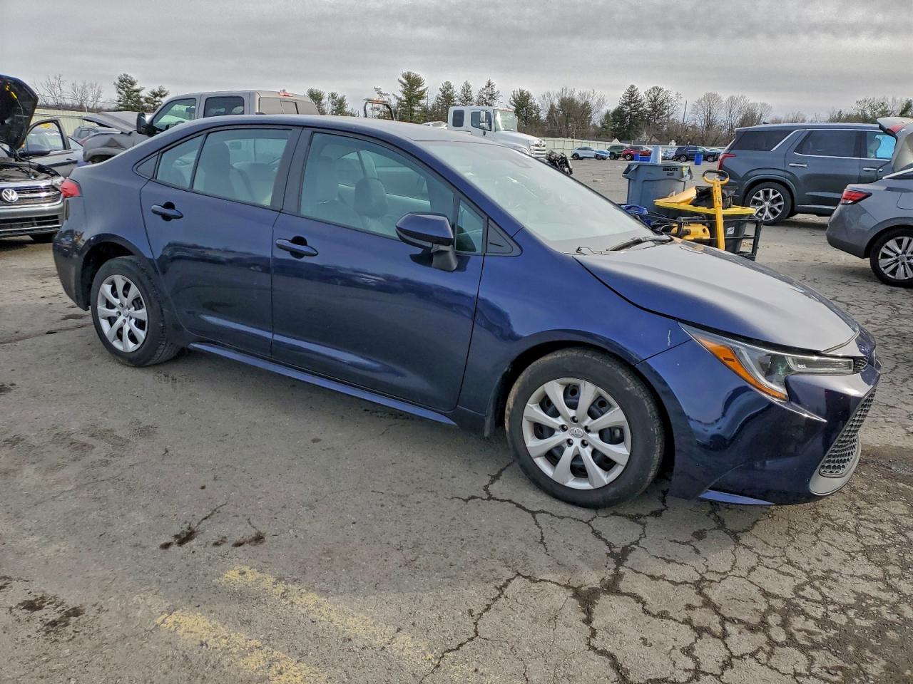 2020 TOYOTA COROLLA LE photo 4