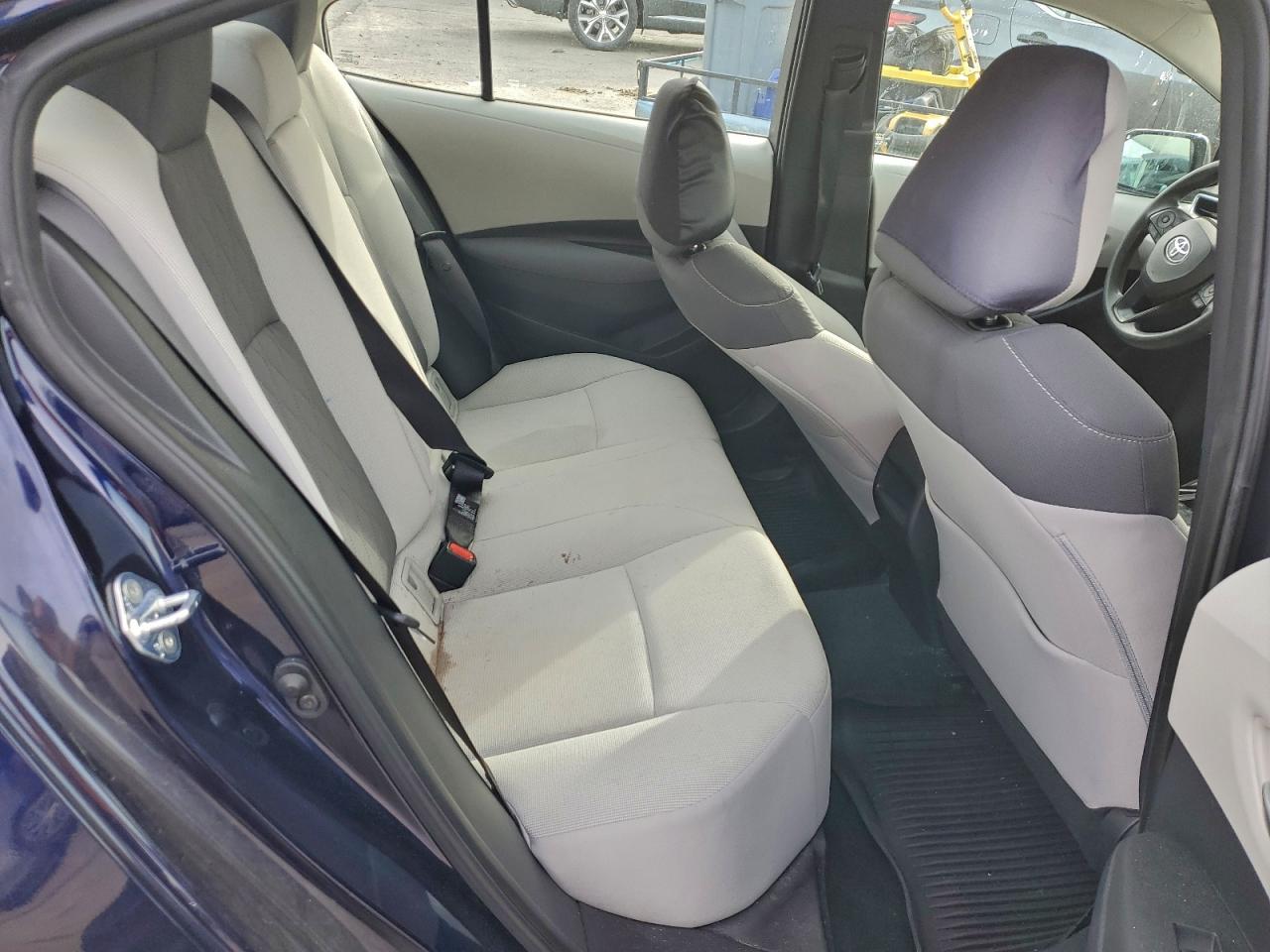 2020 TOYOTA COROLLA LE photo 10