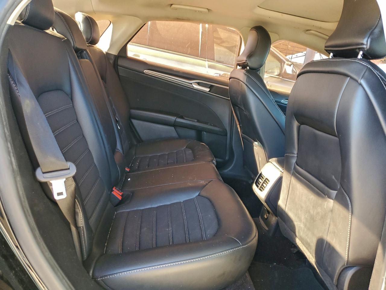 2017 FORD FUSION SE HYBRID photo 10