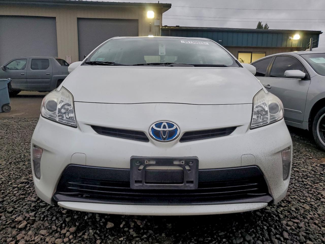 2015 TOYOTA PRIUS TWO photo 13