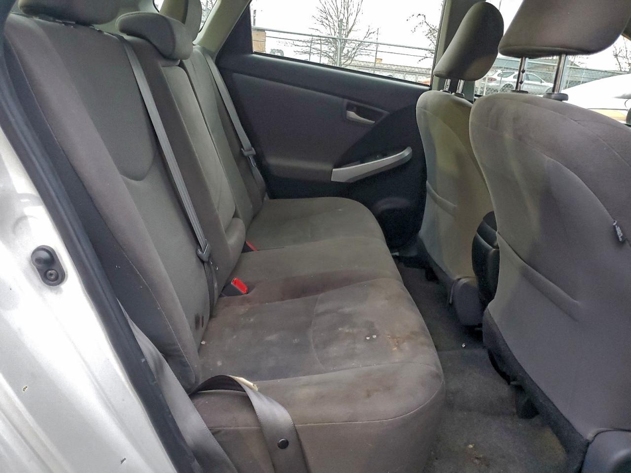 2015 TOYOTA PRIUS TWO photo 28