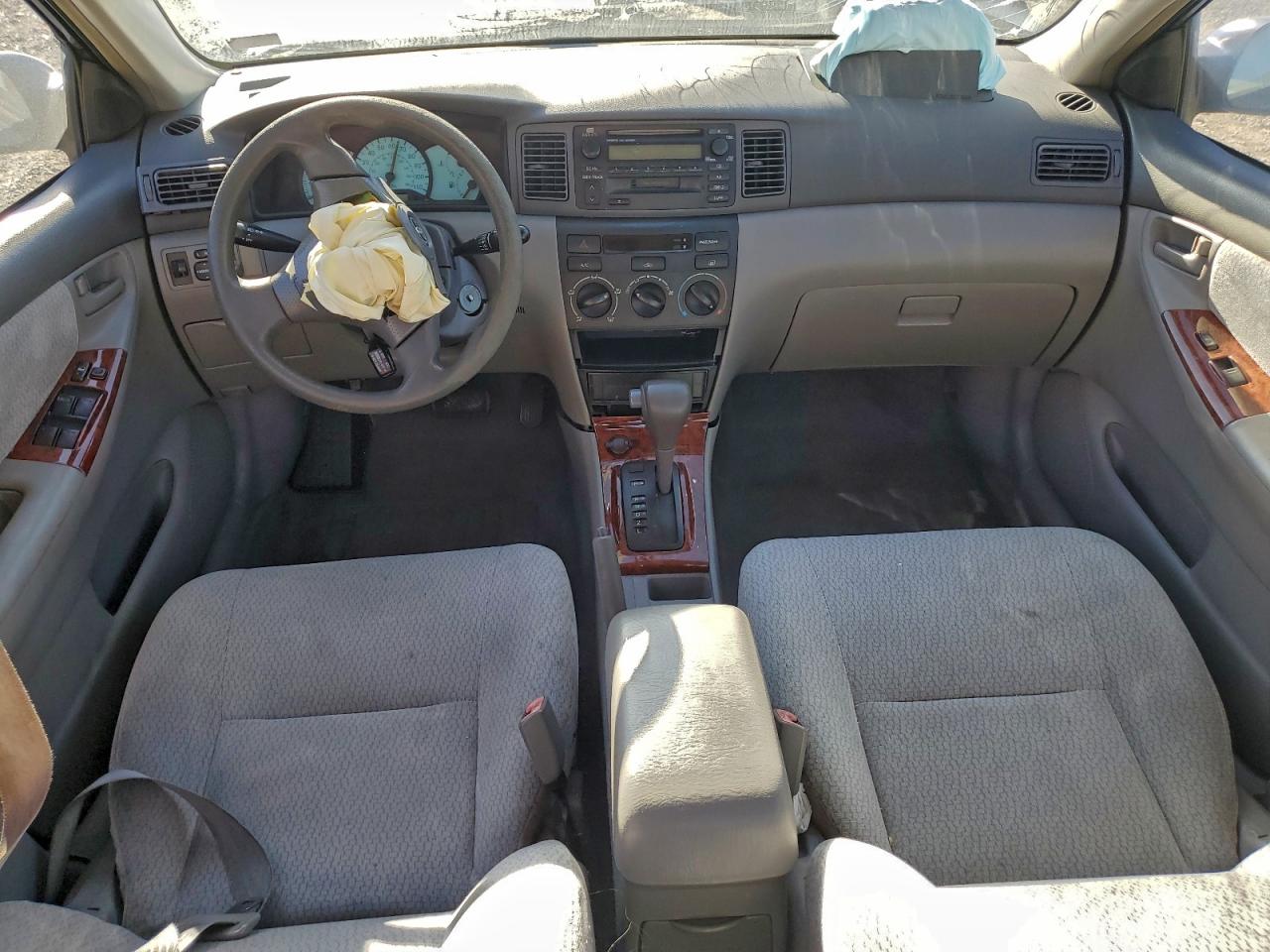 2004 TOYOTA COROLLA CE photo 8