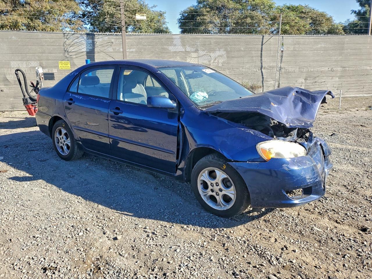 2004 TOYOTA COROLLA CE photo 4