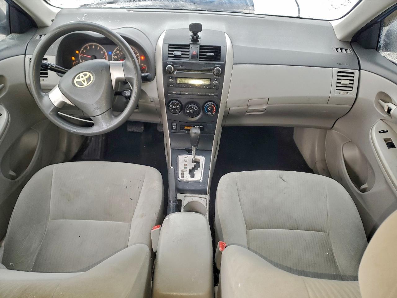 2010 TOYOTA COROLLA BASE photo 22
