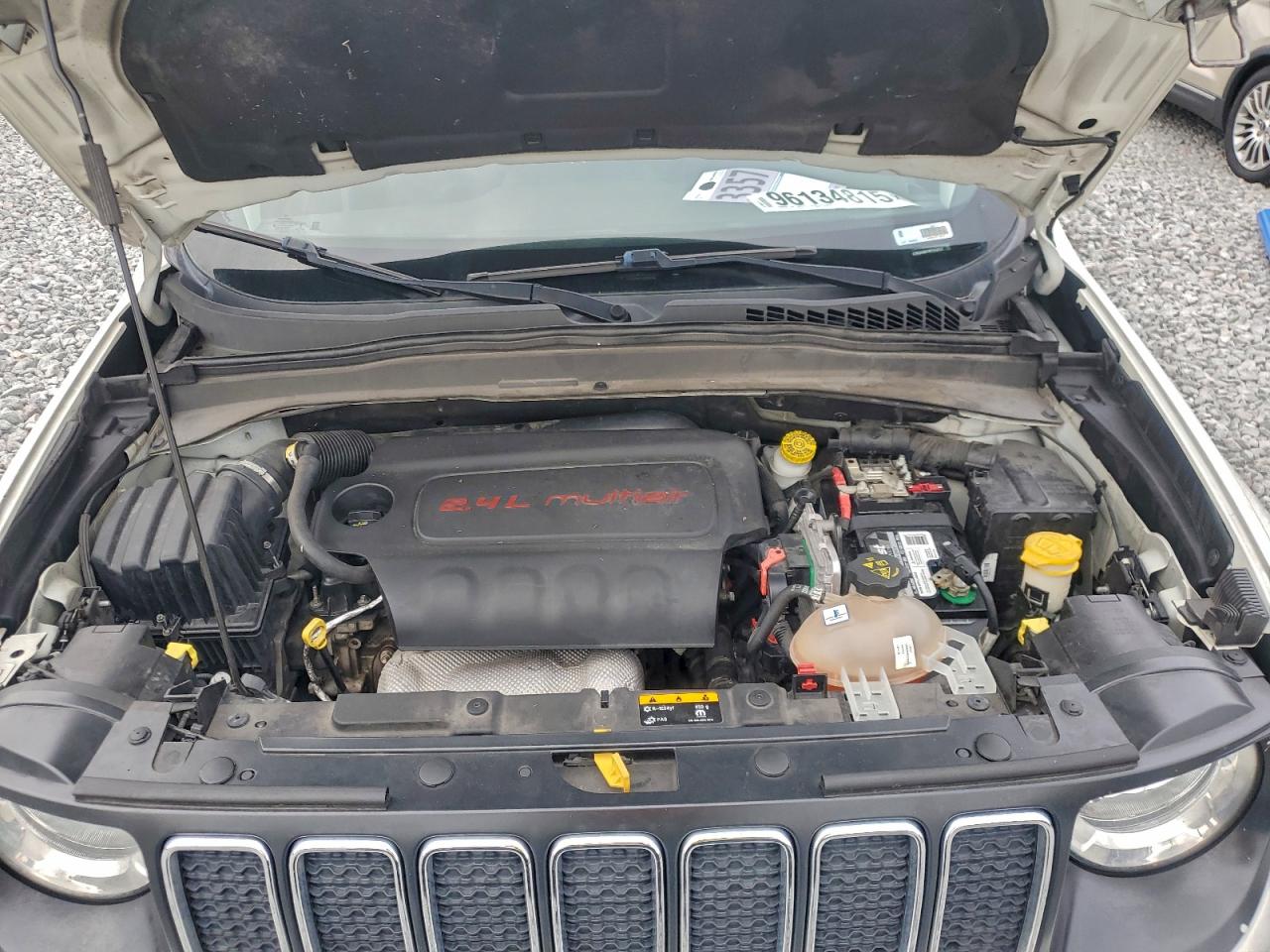 2019 JEEP RENEGADE SPORT photo 11