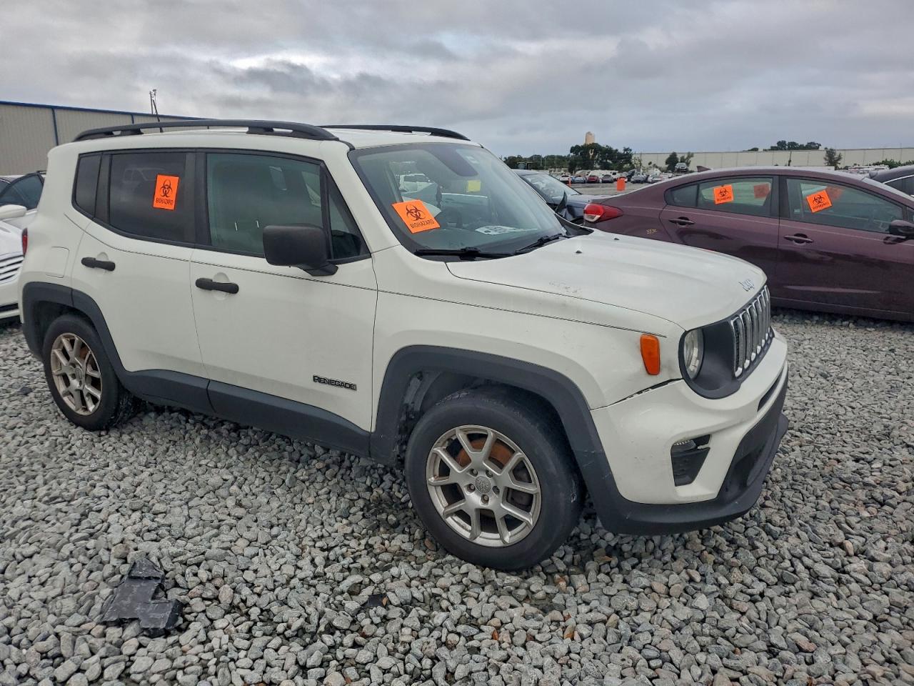 2019 JEEP RENEGADE SPORT photo 4