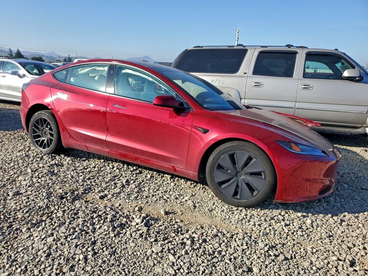 2024 TESLA MODEL 3 photo 4
